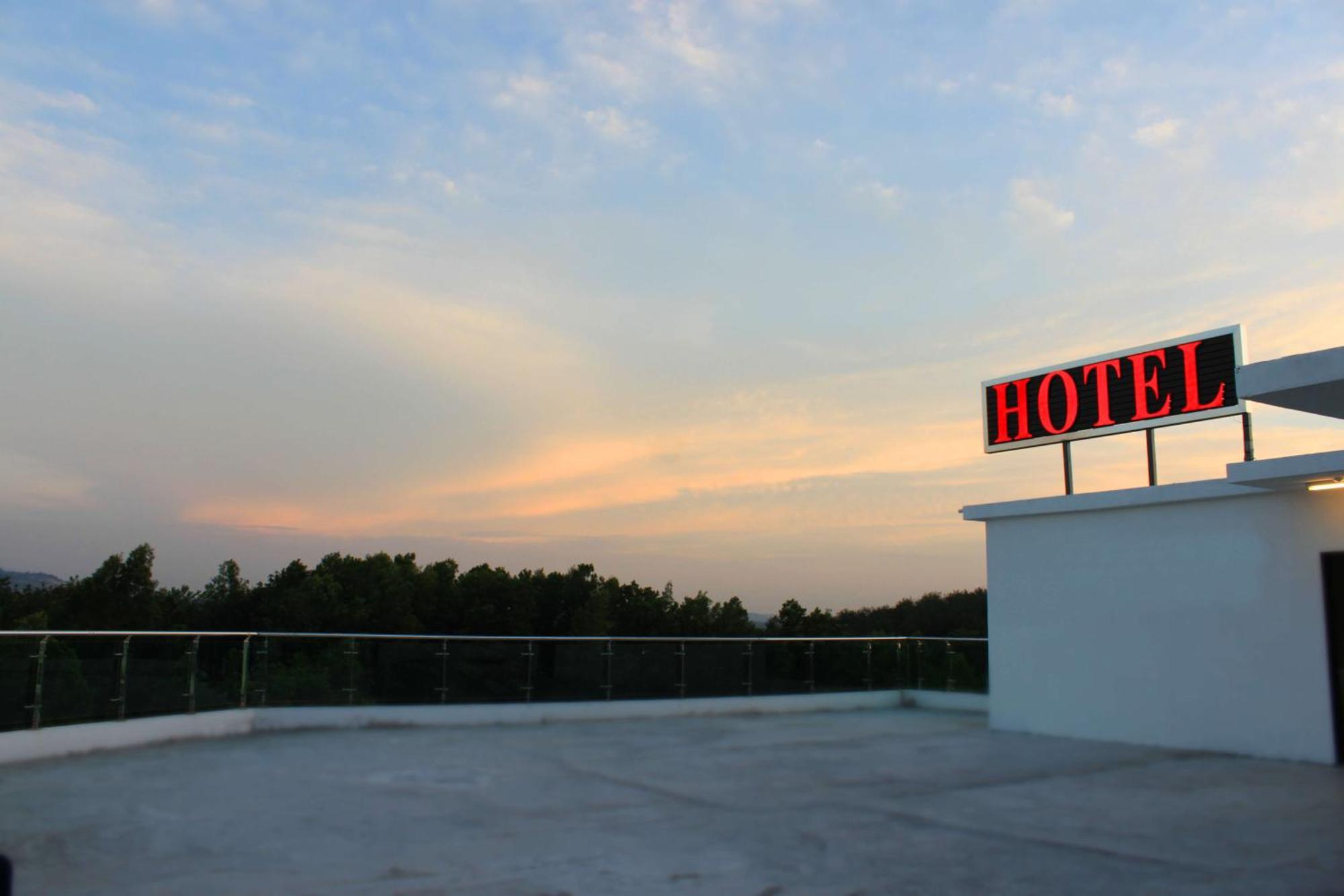 Hotel Time Boutique Нилай Екстериор снимка