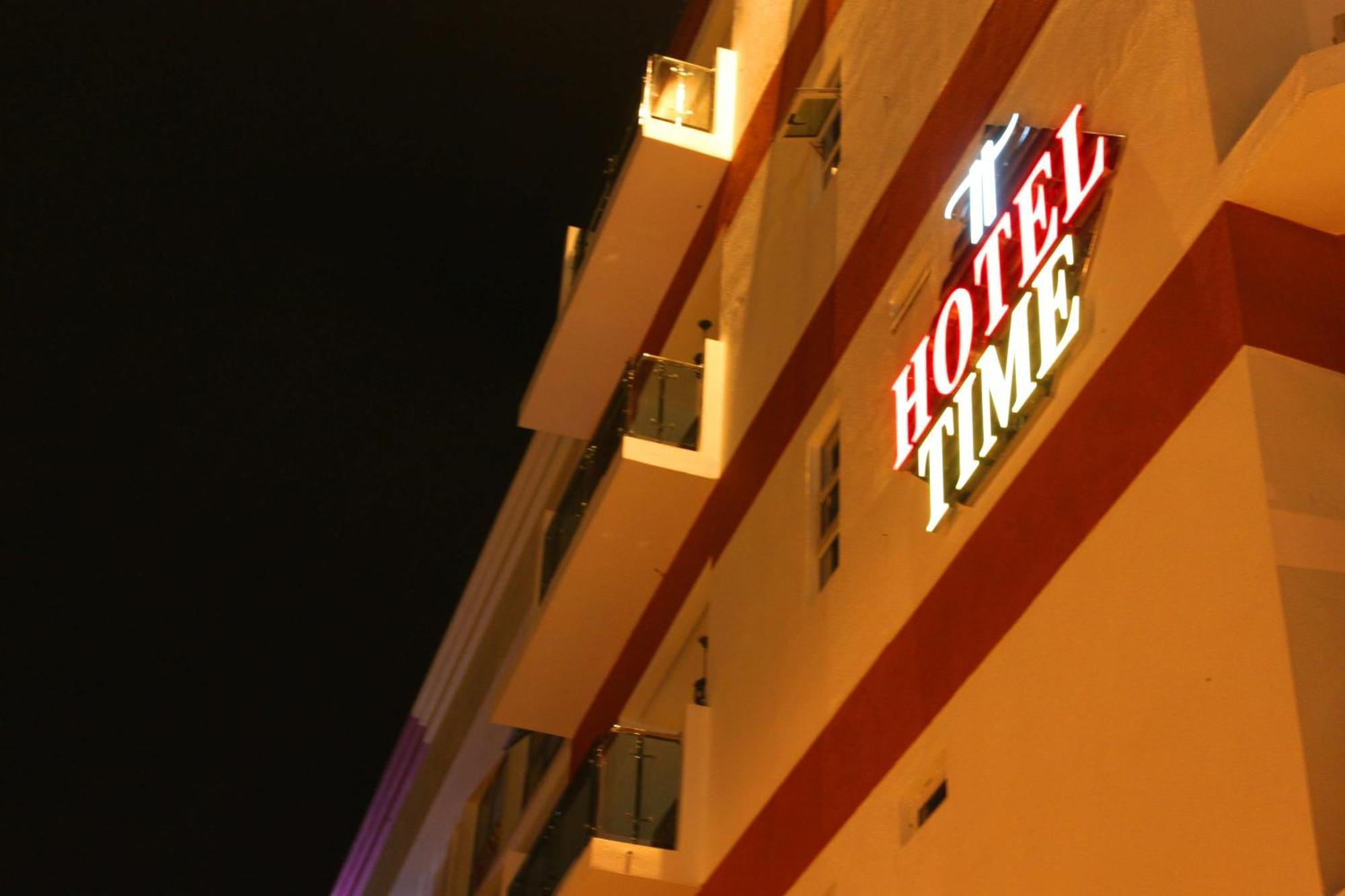 Hotel Time Boutique Нилай Екстериор снимка